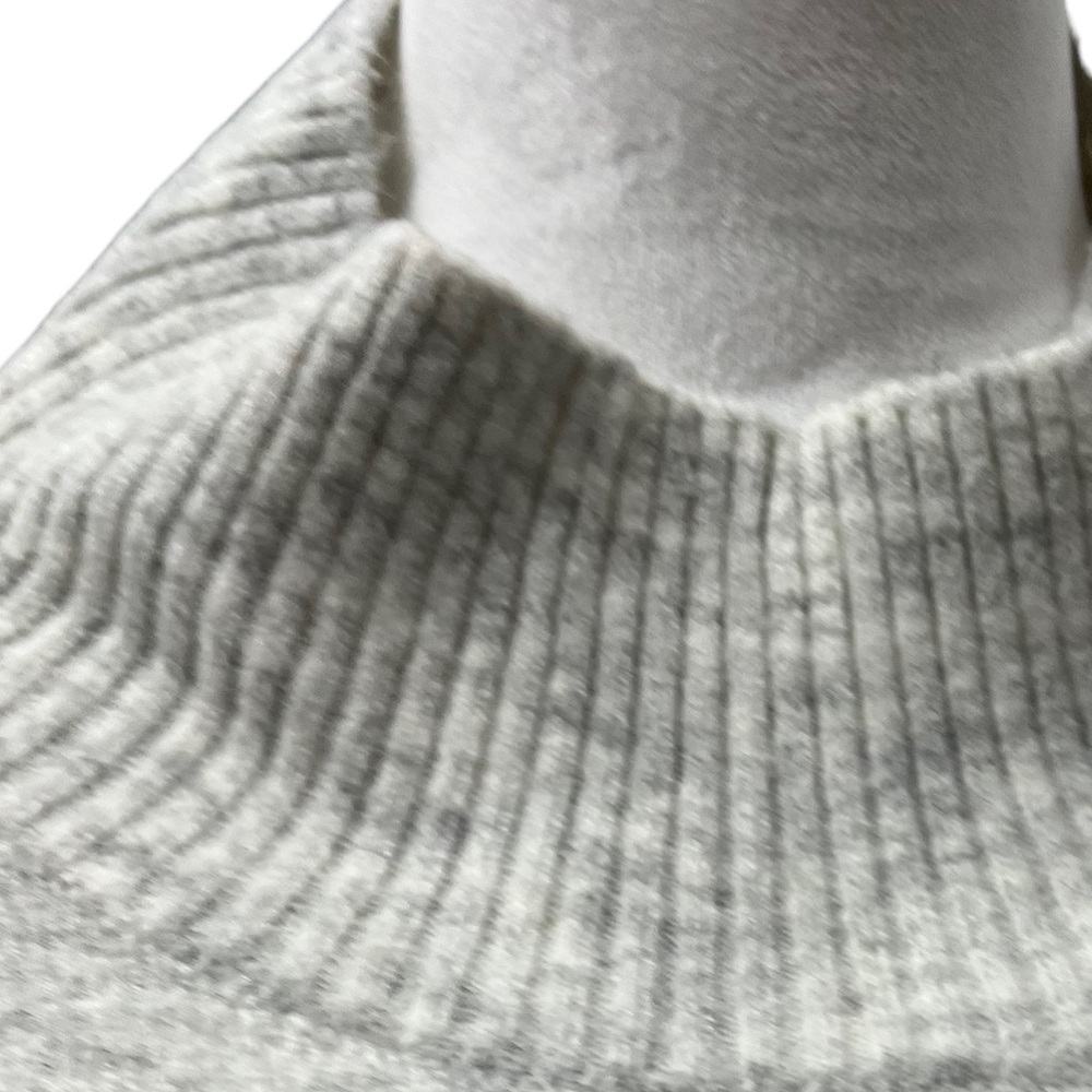 Vince Camuto Large Slouchy Sweater Light Grey - Picture 6 of 9
